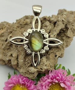 surya tienda holistica - envios a domicilio - tienda online holistica - oraculos - piedras - rituales - etc