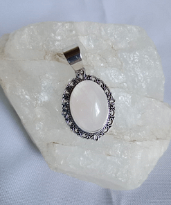 Surya Tienda Holistica - www.suryatiendaholistica.com.ar - Dije Camafeo Cuarzo Rosa