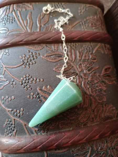 Surya Tienda Holisitca - www.suryatiendaholistica.com.ar - Péndulo cuarzo verde