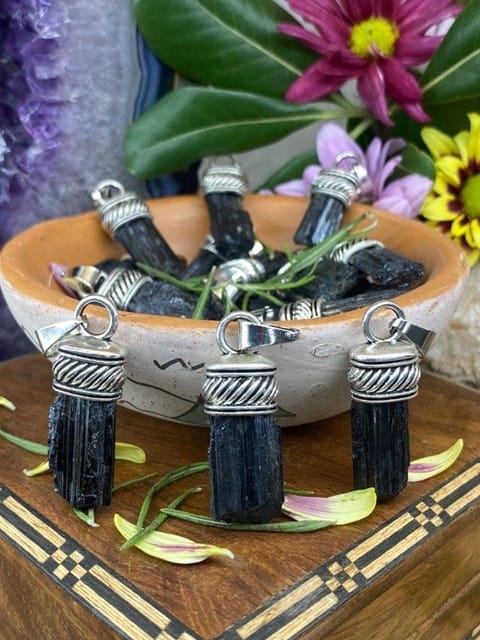 surya tienda holistica - envios a domicilio - tienda online holistica - oraculos - piedras - rituales - etc