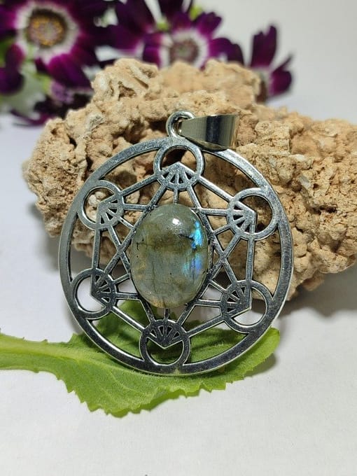 surya tienda holistica - envios a domicilio - tienda online holistica - oraculos - piedras - rituales - etc