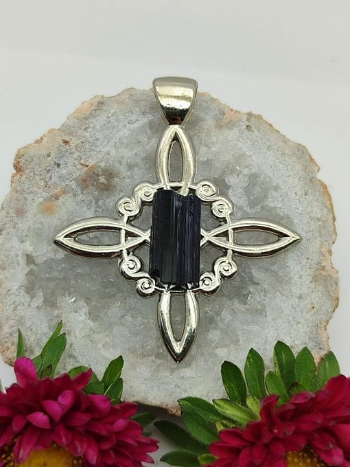 surya tienda holistica - envios a domicilio - tienda online holistica - oraculos - piedras - rituales - etc