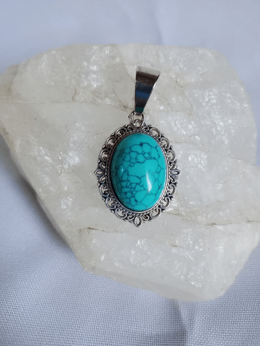 Surya Tienda Holistica - www.suryatiendaholistica.com.ar - Dije Camafeo Turquesita reconstituida