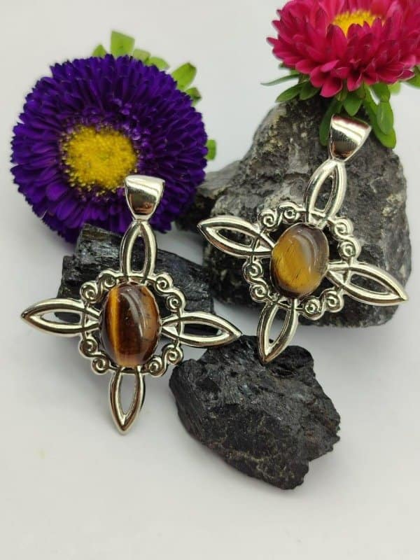 surya tienda holistica - envios a domicilio - tienda online holistica - oraculos - piedras - rituales - etc