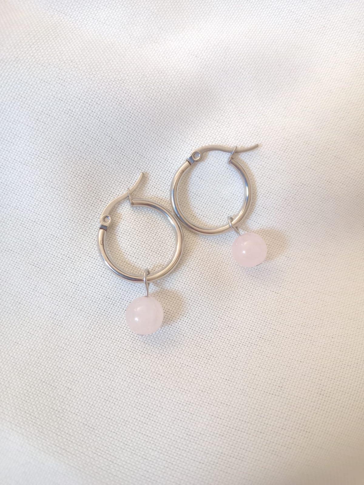 Surya Tienda Holistica - www.suryatiendaholistica.com.ar - Aros argollita bolita 8 mm - cuarzo rosa