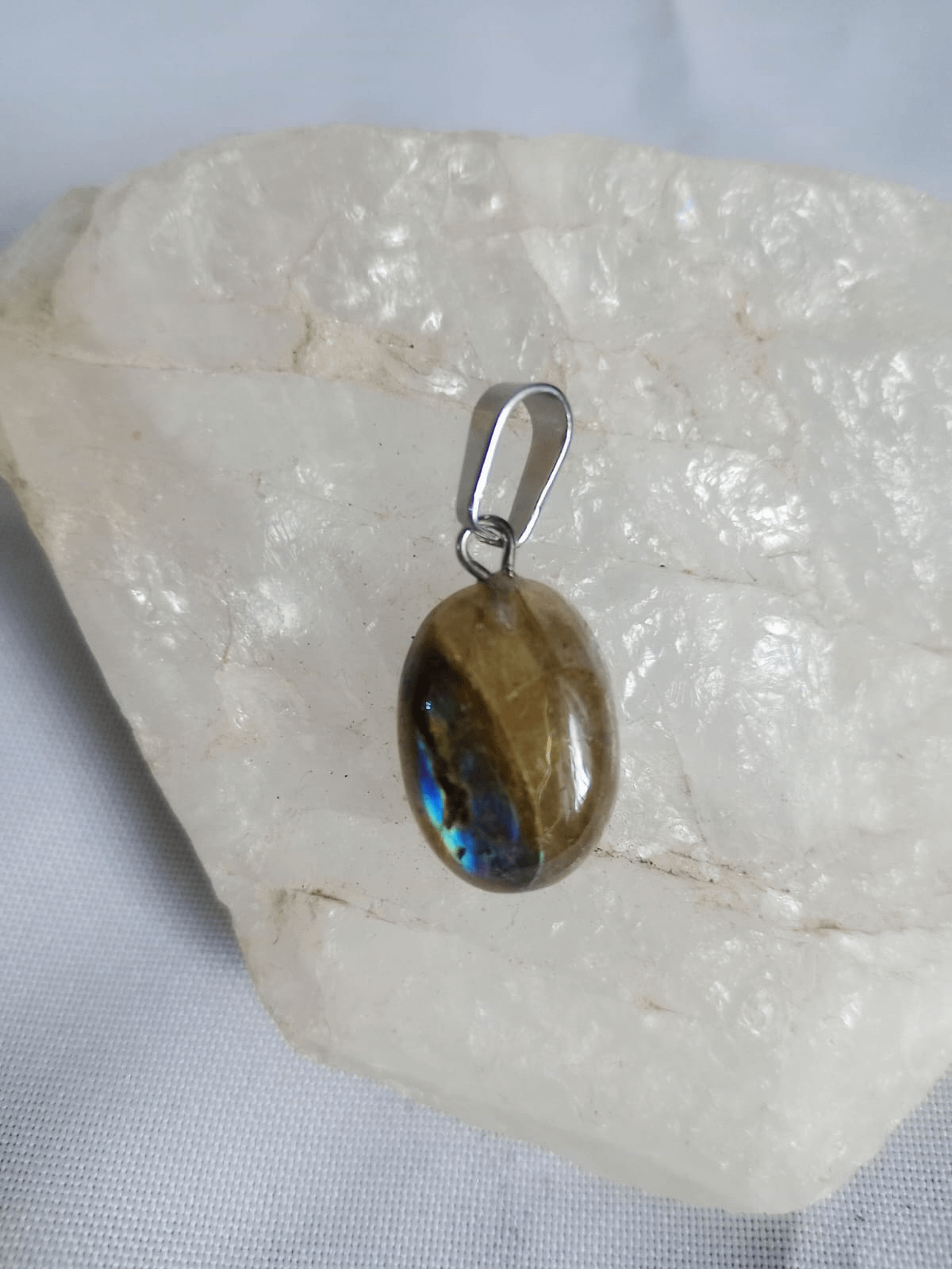 Surya Tienda Holistica - www.suryatiendaholistica.com.ar - Dije Oval Labradorita